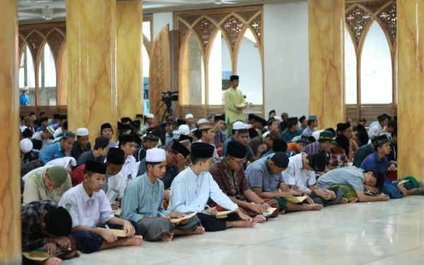 Thumbnail Berita - Ponpes Nurul Jadid Paiton Gelar Program Peminatan dan Pengembangan Diri Santri Kelas Akhir SLTP