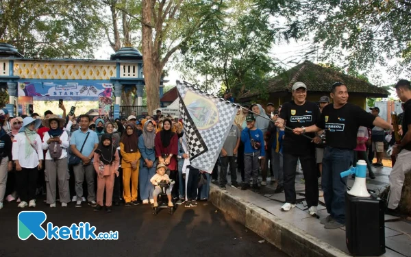 Ribuan Masyarakat Pemalang Ikuti Jalan Sehat di Acara Karnaval SCTV