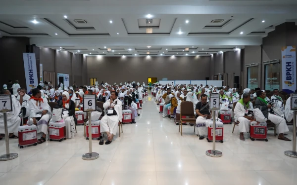 Thumbnail Kabar Duka, 1 Calon Haji Embarkasi Surabaya Meninggal Dunia di Tanah Suci