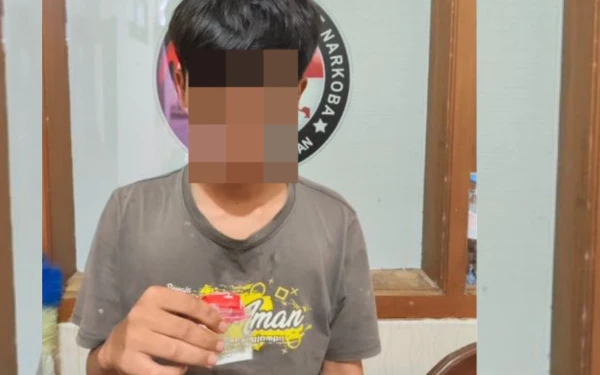 Thumbnail Berita - Bawa Dua Paket Sabu, Seorang Pemuda di Pekalongan Ditangkap Polisi