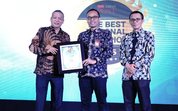 Thumbnail Konsisten Tingkatkan Kinerja, Bank Jatim Raih Penghargaan Prestisius dari The Asian Post