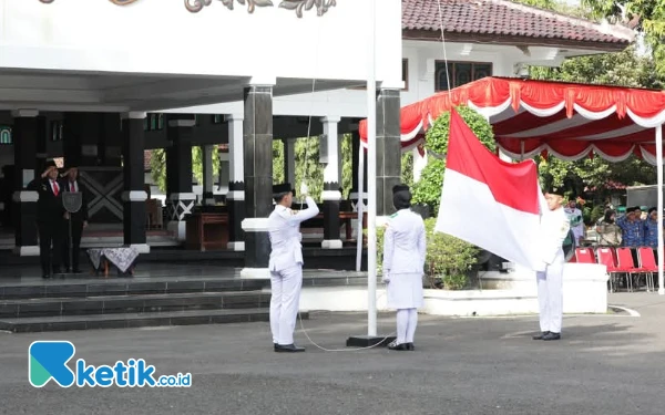 Thumbnail Berita - Pimpin Upacara Peringatan Harkitnas, Wabup Pemalang Bacakan Sambutan Komdigi