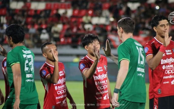Thumbnail Persebaya vs Bali United, Prediksi Pemain, H2H, Jadwal Pertandingan