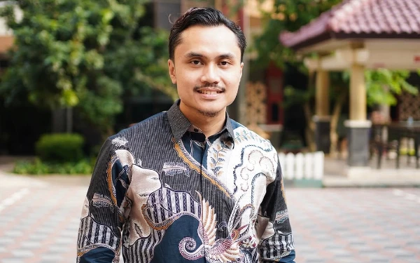 Thumbnail Faris Abidin, Anak Muda PKS yang Bawa Semangat Perubahan di DPRD Surabaya