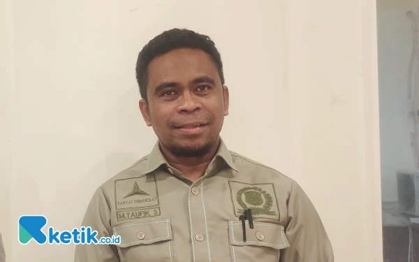 Thumbnail Berita - Pansus DPRD Raja Ampat Temukan Pencairan Anggaran Rp1,2 M Tanpa Sepengetahuan Mantan Bupati