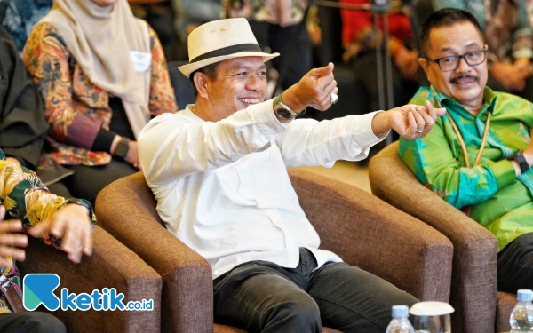 Thumbnail Cost Politics Tinggi, Waketum Apkasi Sampaikan Aspirasi ke KPK agar Kepala Daerah Dapat Tukin