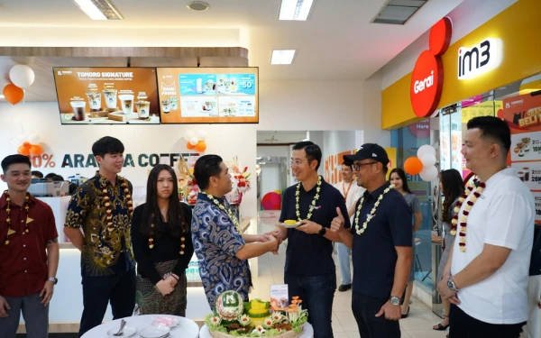 Thumbnail Kolaborasi Indosat Sumatra dengan Tomoro Coffee Hadirkan Ruang Komunitas Digital yang Inklusif di Palembang