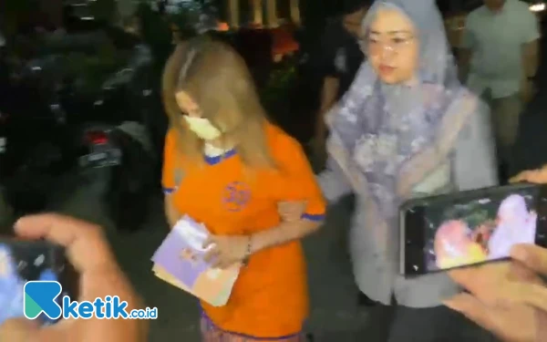 Thumbnail Polisi Panggil Saksi, Ini Tanggapan Kuasa Hukum Mantan Anak Buah Diana