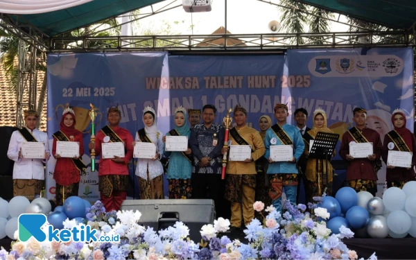 Thumbnail Berita - Kolaborasi Apik 3 Program Double Track Meriahkan HUT ke-33 SMAN 1 Gondangwetan