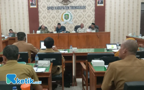 Thumbnail Berita - DPRD Trenggalek Harap Pemkab Gabungkan OPD yang Serumpun