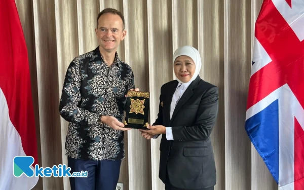 Thumbnail Dubes Inggris dan Pemprov Jatim Sepakat Beri Pelatihan Bahasa Inggris Bagi Guru Sekolah Taruna hingga Realisasi Proyek LRT