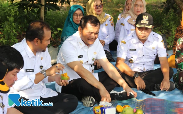 Thumbnail Berita - Gubernur Ahmad Luthfi Dorong Pengelolaan Sampah Berbasis Desa di Jateng