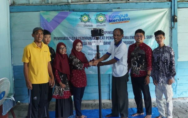 Thumbnail Berita - Unigiri Kenalkan Alat Pengusir Hama Ultrasonik Ramah Lingkungan ke Petani Bojonegoro