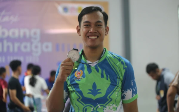 Thumbnail Kisah Rizky Putra Ardiansyah, Mahasiswa Unisma yang Sukses Rebut Medali Perak Kompetisi Gulat Nasional