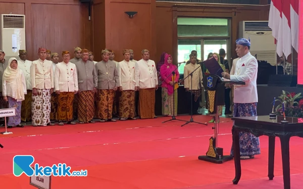 Thumbnail Berikut Daftar Pejabat Baru di Pemkot Surabaya, Fikser Tak Lagi Jabat Kasatpol PP