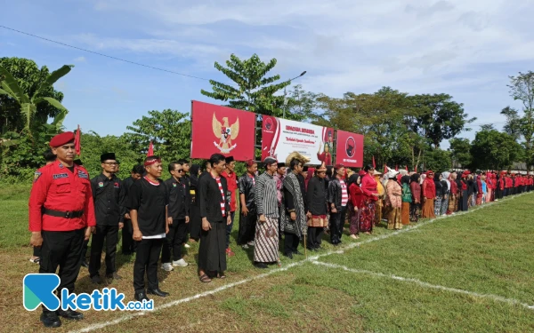 Thumbnail Berita - Hari Lahir Pancasila, PDIP Jember Gelar Upacara Berpakaian Adat dan Seni Budaya
