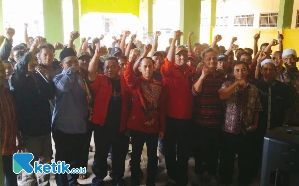 Thumbnail Berita - Anggota DPR RI Kaisar bersama DPRD Cilacap Anas Perjuangkan Insentif Guru Ngaji dan Drainase di Kesugihan