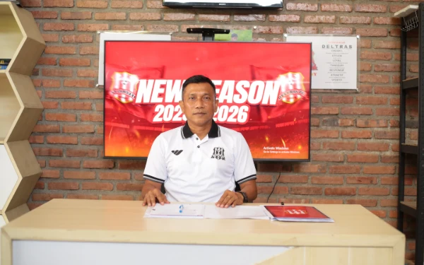 Thumbnail Resmi! Widodo C Putro Kembali Latih Deltras FC