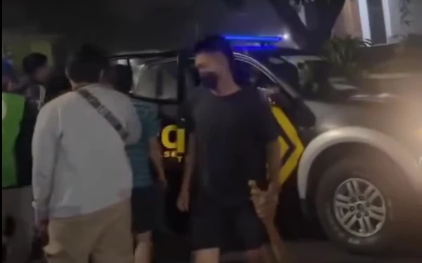 Thumbnail Berita - Bikin Resah Warga, Polisi Cegah Puluhan Pemuda di Jember yang Hendak Tawuran