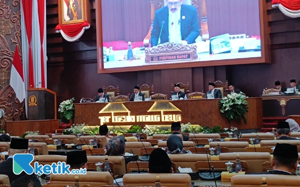 Thumbnail Fraksi PKS Apresiasi APBD Jatim 2024, Beri Catatan Penting Ini