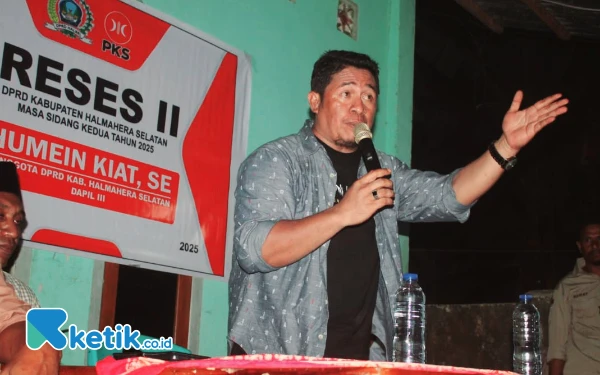 Thumbnail Pasokan Listrik 12 Desa di Halmahera Selatan Belum Teraliri, Humein Kiat: Wajib Dipenuhi