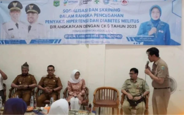Thumbnail ‎Deteksi Dini Hipertensi dan Diabetes, Dinkes Kota Batu Hadirkan Dokter di Posyandu