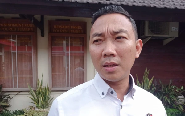 Thumbnail Berita - Penyidikan Kasus Bocah SD Disiram Kuah Bakso Panas, Polres Jember Buka Peluang Tersangka Baru