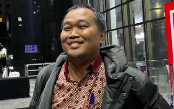 Thumbnail Berita - Penetapan Tersangka Korupsi Dana CSR BI Lambat, MAKI Bakal Laporkan Pimpinan KPK ke Dewas