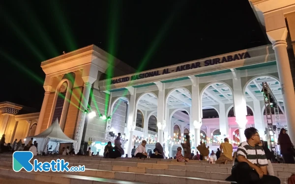 Thumbnail Masjid Al Akbar Surabaya Siap Gelar Salat Iduladha, Mantan Mendikbud Mohammad Nuh Jadi Khatib