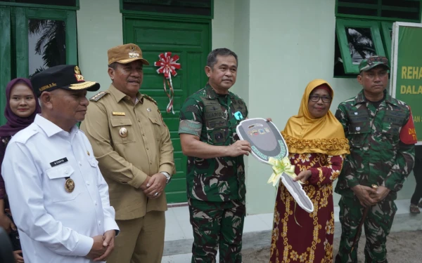 Thumbnail Berita - Bupati Asahan Dampingi KSAD Tutup TMMD: Bukti Nyata TNI Hadir untuk Rakyat