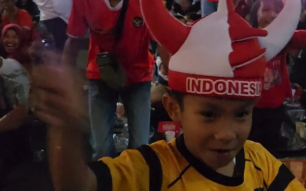 Thumbnail Nobar Timnas di Kemendukbangga/BKKBN Jatim, Ya Kampanye GATI, Ya Takbiran