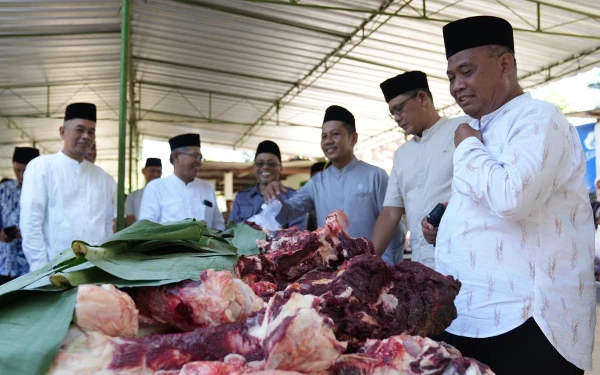 Thumbnail Berita - Dipimpin langsung oleh Bupati Harda Kiswaya Pemkab Sleman Terjunkan 358 Petugas Pemantauan Pelaksanaan Kurban