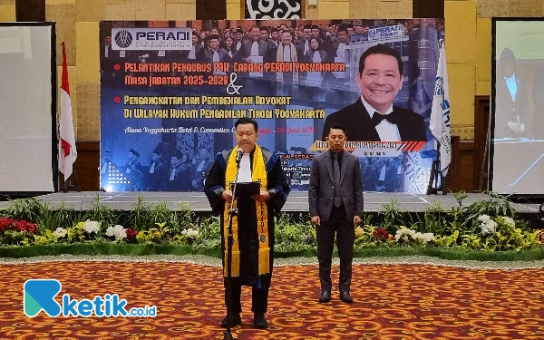 Thumbnail Berita - Beri Pembekalan 122 Advokat Baru di DIY, Otto Hasibuan: Peradi Zero KKN
