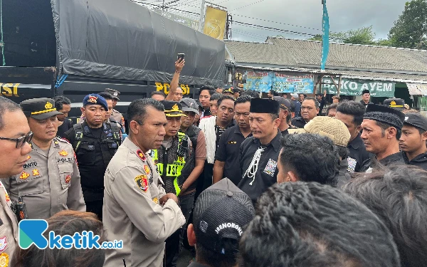 Thumbnail 12 Pelanggar Ditindak, Polisi ‘Geruduk’ Lokasi Perguruan Silat Jelang Suro di Blitar