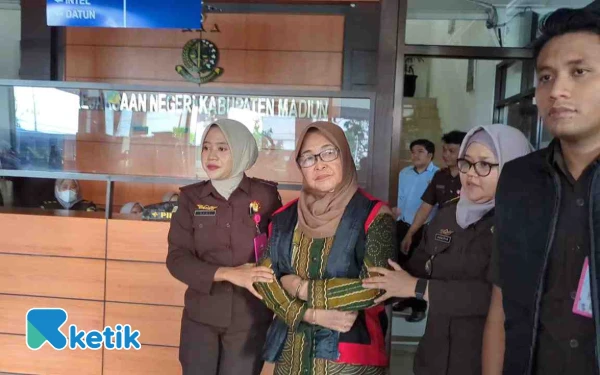 Thumbnail Berita - Proyek Kolam Renang Mangkrak, Mantan Kepala Desa Gemarang Ditahan Kejari Kabupaten Madiun