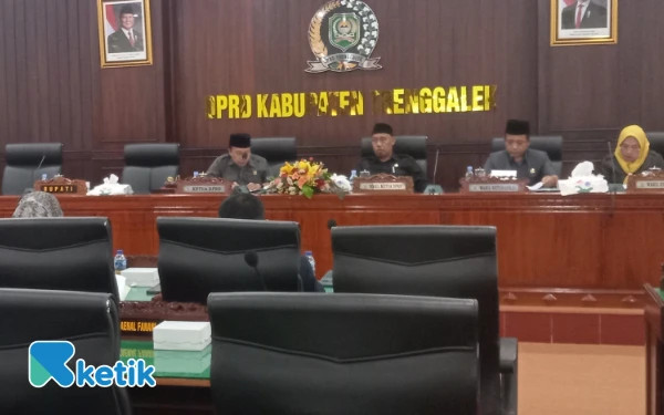 Thumbnail Berita - DPRD Trenggalek Gelar Paripurna RPJMD 2025-2029 dan LPJ APBD 2024, Harus Tuntas Juni Ini