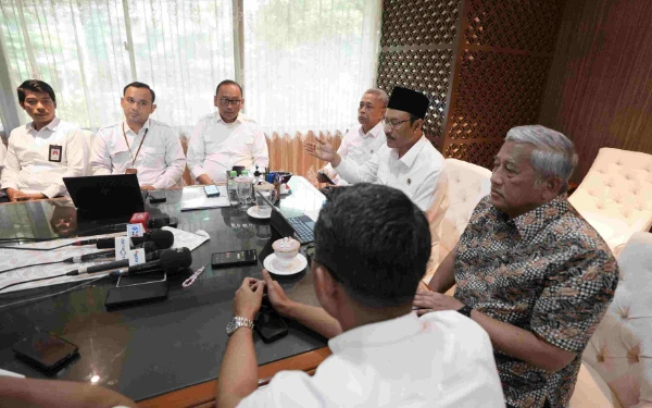 Thumbnail Mensos Gus Ipul: Juli Sekolah Rakyat Mulai Pembelajaran