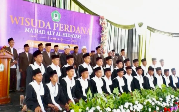 Ma'had Aly Al- Hidayah Lajukidul Tuban Gelar Wisuda Perdana 33 Mahasantri