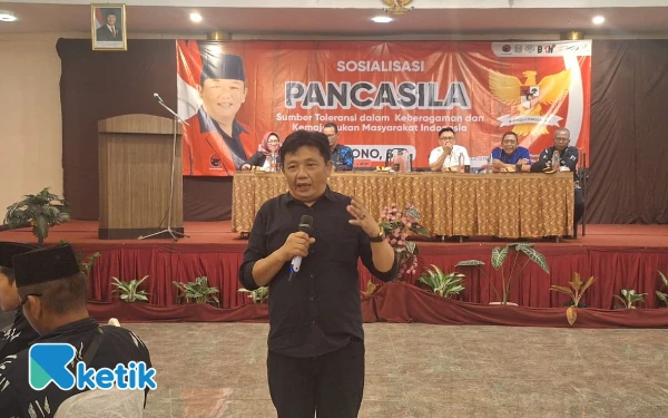 Thumbnail Berita - Guntur Wahono Tegaskan Komitmen DPRD Jatim Kawal Koperasi Merah Putih untuk Kesejahteraan Desa