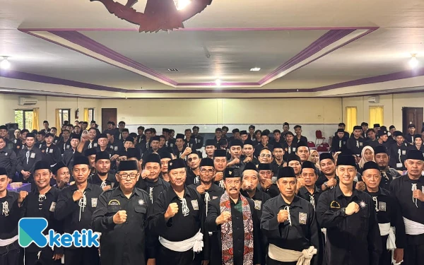 Thumbnail Kangmas R. Moerdjoko: PSHT Pusat Madiun Legal, Cabang Sampang Harus Susun Program Kerja Produktif