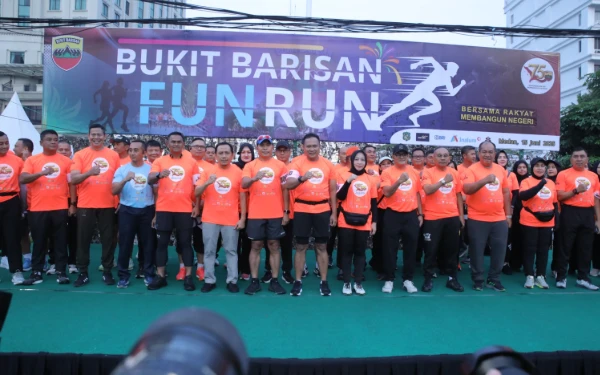 Thumbnail Berita - Menjaga Kebugaran Tubuh Agar Tetap Sehat, Bupati Asahan Ikuti Bukit Barisan Fun Run 5K