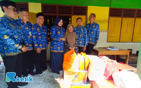 Thumbnail Kebakaran di Situbondo, Wabup Ulfiyah Gercep Ulurkan Bantuan