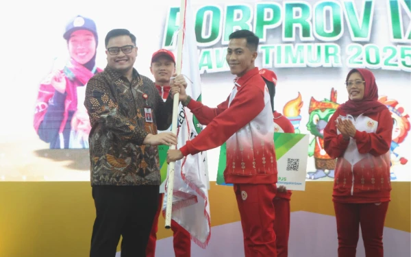 Thumbnail Berita - Bupati Kediri Mas Dhito Minta Atlet Tahan Emosi, Targetkan 35 Emas di Porprov Jatim 2025