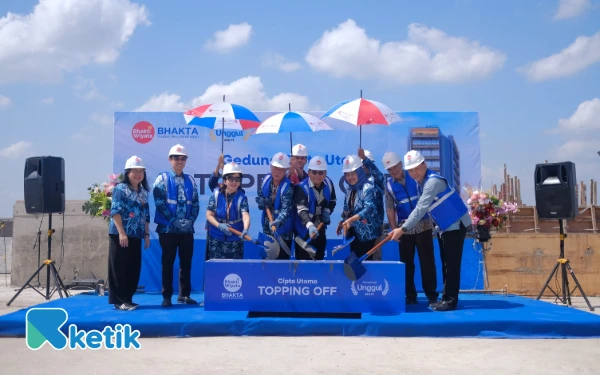 Thumbnail Berita - Resmi Akreditasi Unggul, IIK Bhakta Kediri Mantapkan Langkah Menuju Global