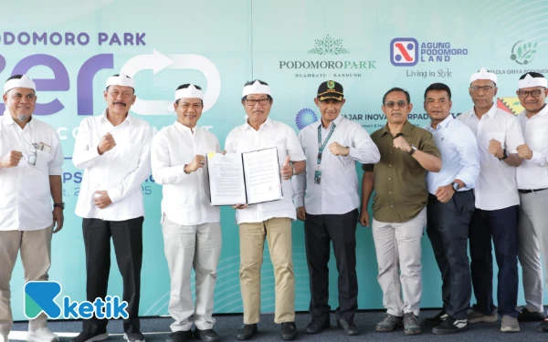 Thumbnail Bupati Bandung Ancam Cabut Izin Pengembang Kawasan Komersial Tidak Ada Fasilitas Pengelolaan Sampah,