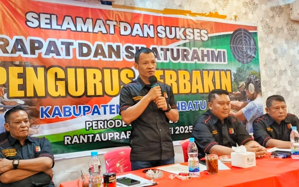 Thumbnail Berita - HUT Bhayangkara Meriah, Perbakin Labuhanbatu Gelar Lomba Tembak dan Kukuhkan Pengurus Baru