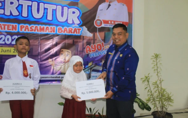 Thumbnail Berita - Fikka Novia, Siswi SDN 05 Sungai Aur Juara 1 Lomba Bertutur Tingkat SD/MI se-Pasaman Barat