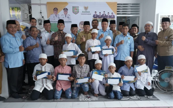 Thumbnail Gelar Khitanan Massal Pemkab Asahan Beri Bingkisan Kepada 125 Peserta Sunatan