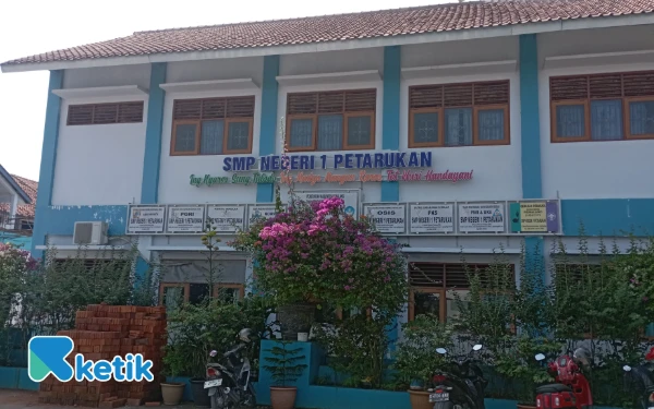 Thumbnail Berita - Jumlah Pendaftar Menurun, SMPN 1 Petarukan Buka Pendaftaran Tambahan Secara Offline