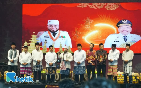 Thumbnail Berita - Festival Tabut 2025 Bengkulu Resmi Dibuka, Gubernur Helmi Sampaikan Apresiasi kepada Presiden Prabowo